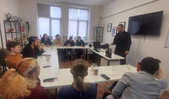 Будущие виноделы встретились с руководителем направления тихих вин Русского винного дома «Абрау-Дюрсо» 