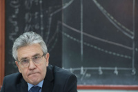 Президент Российской академии наук выступил за отмену ЕГЭ